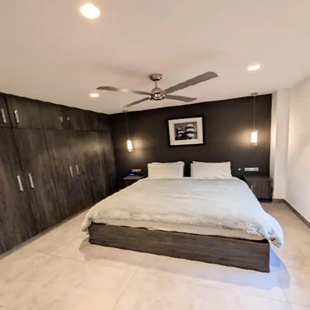 Apartment Orquidario In The Centre And Near The