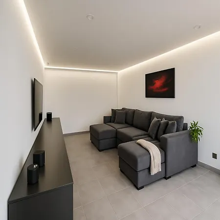 Apartment Orquidario In The Centre And Near The Estepona